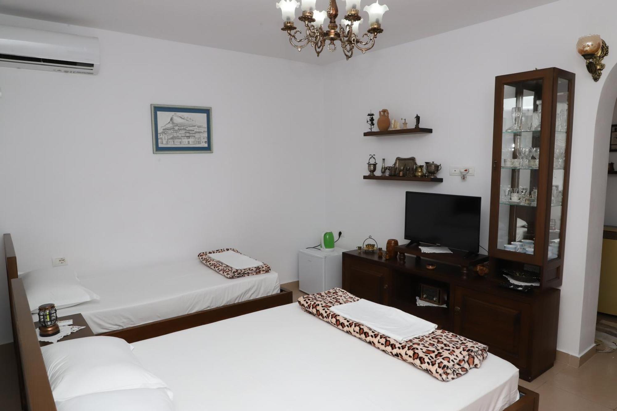 Apartment Altin In Old Town Berat Dış mekan fotoğraf